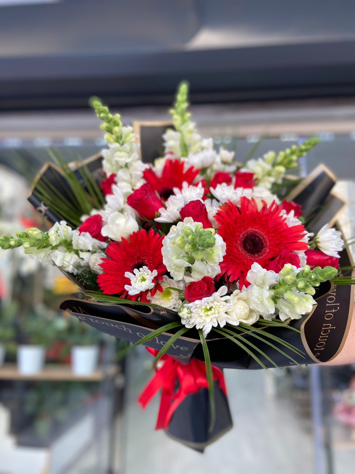 #ÇA110 Kırmızı Gerbera Beyaz Papatya Buketi
