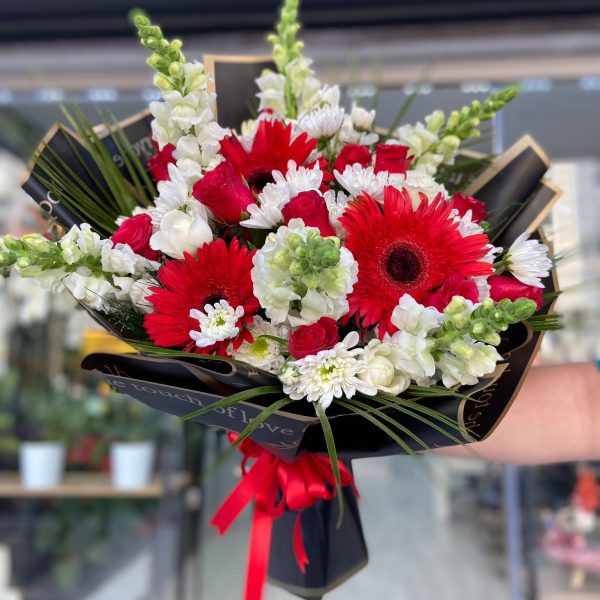 #ÇA110 Kırmızı Gerbera Beyaz Papatya Buketi